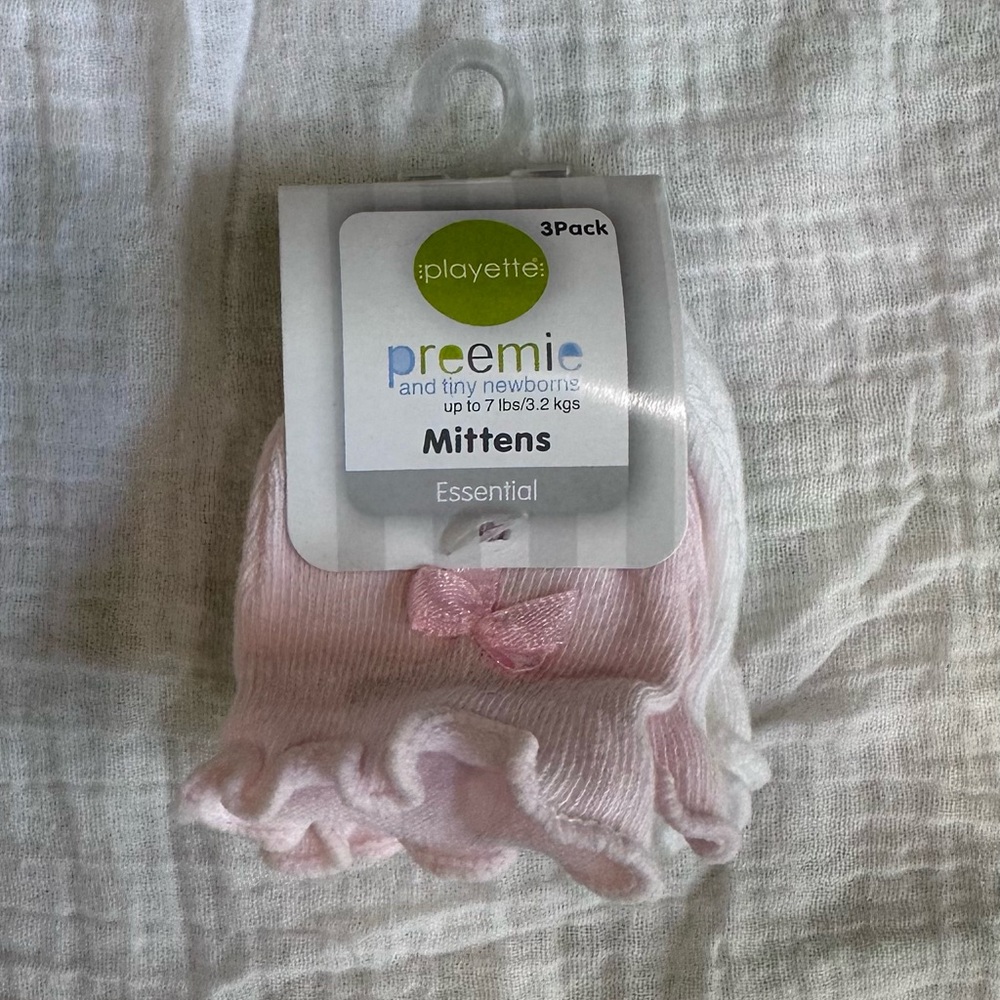 NWT Playette Preemie and Tiny Newborn Mittens - 3 Pack - Up to 3.2kgs - Picture 1 of 3